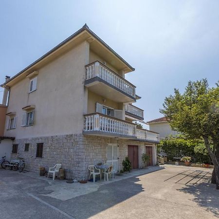Leonarda Apartment Ядраново Екстериор снимка