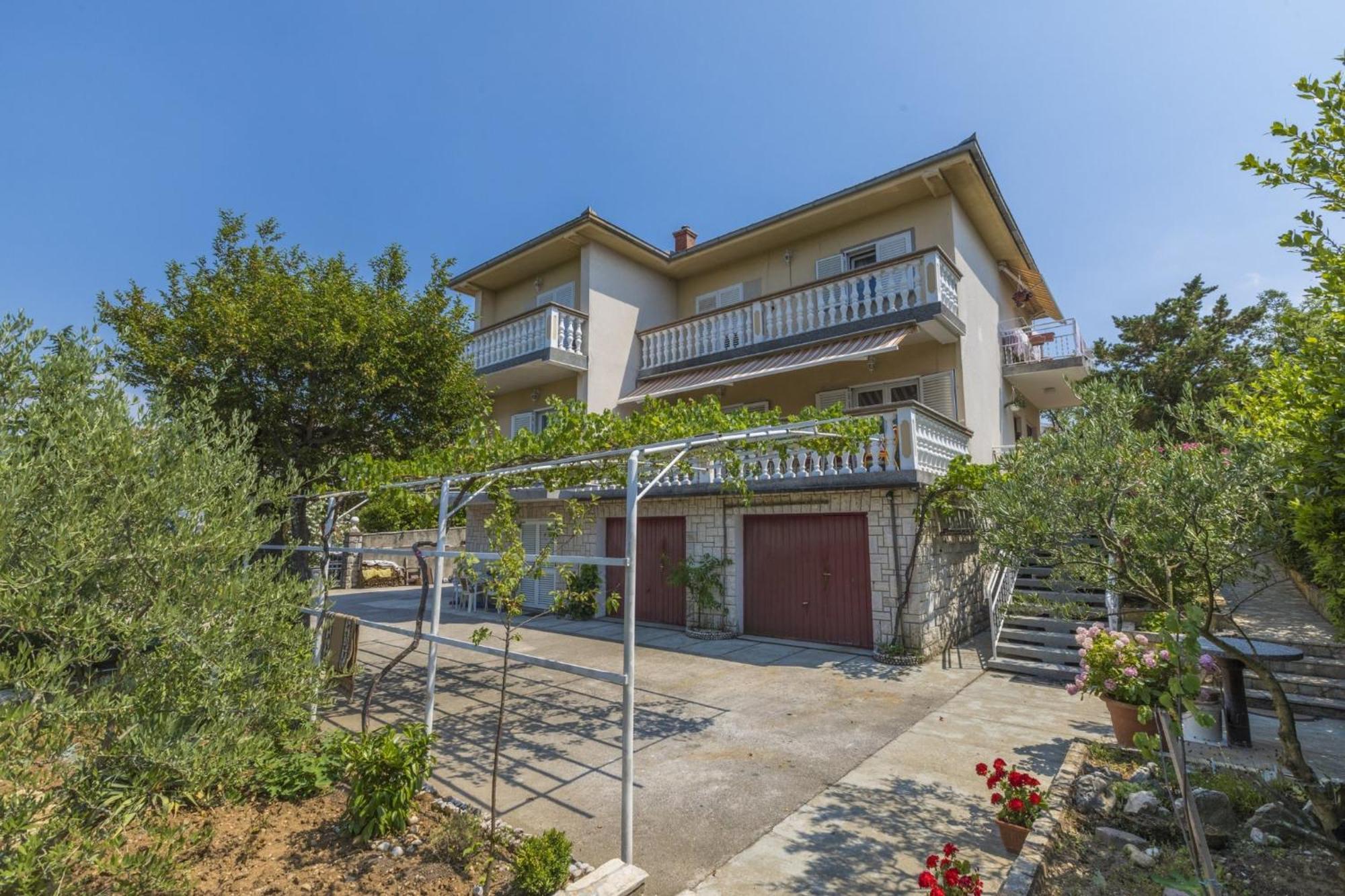 Leonarda Apartment Ядраново Екстериор снимка