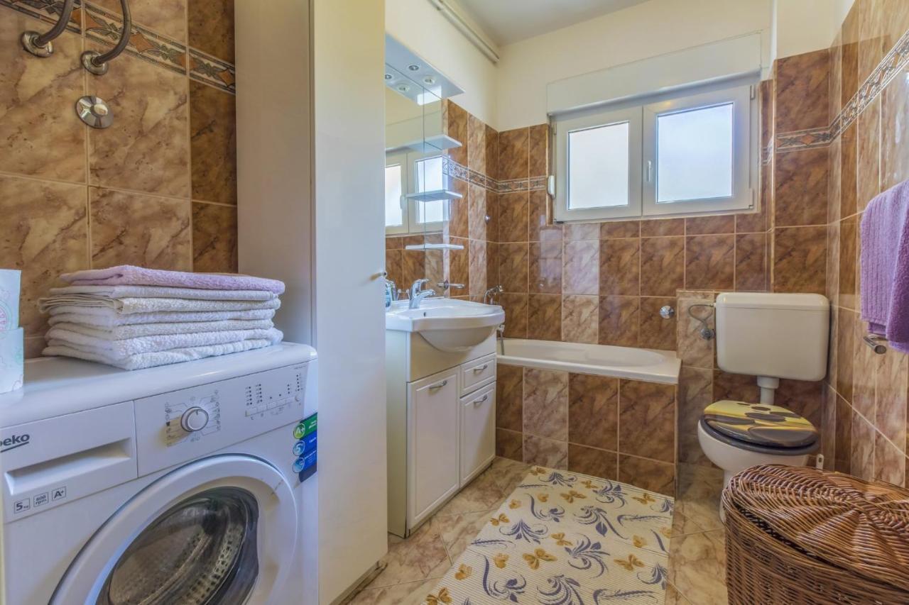 Leonarda Apartment Ядраново Екстериор снимка