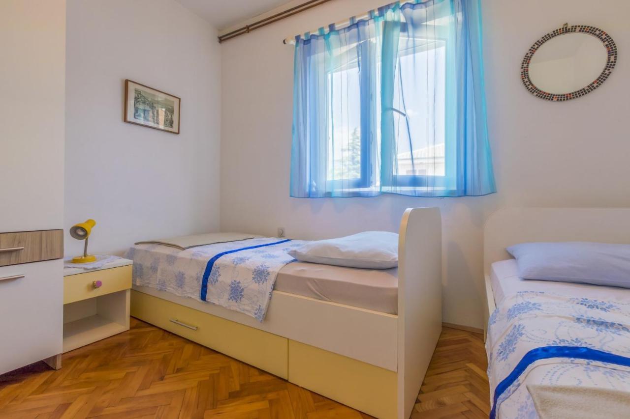 Leonarda Apartment Ядраново Екстериор снимка